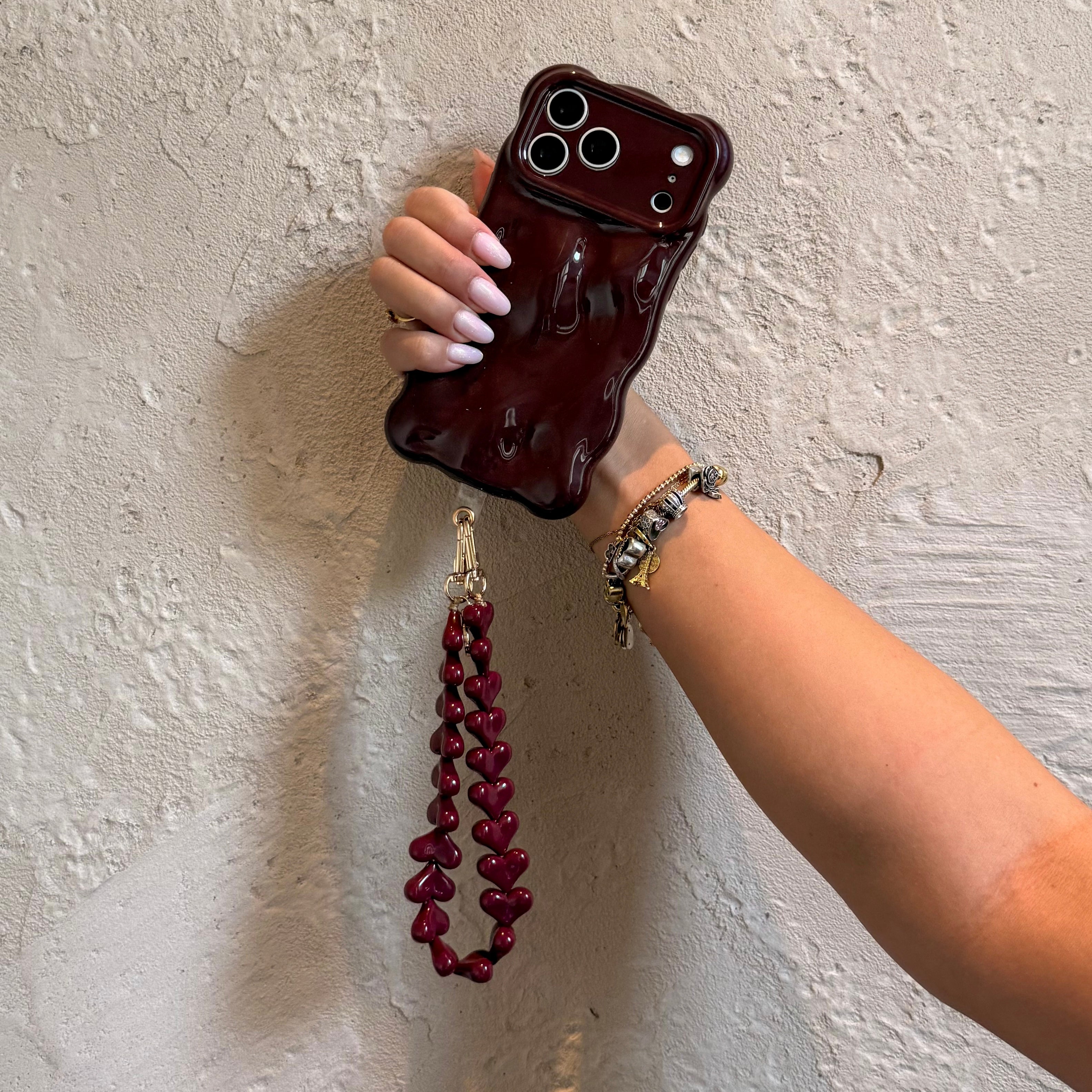 Bubbly case Burgundy - Funky Hearts Cord (Burgundy)
