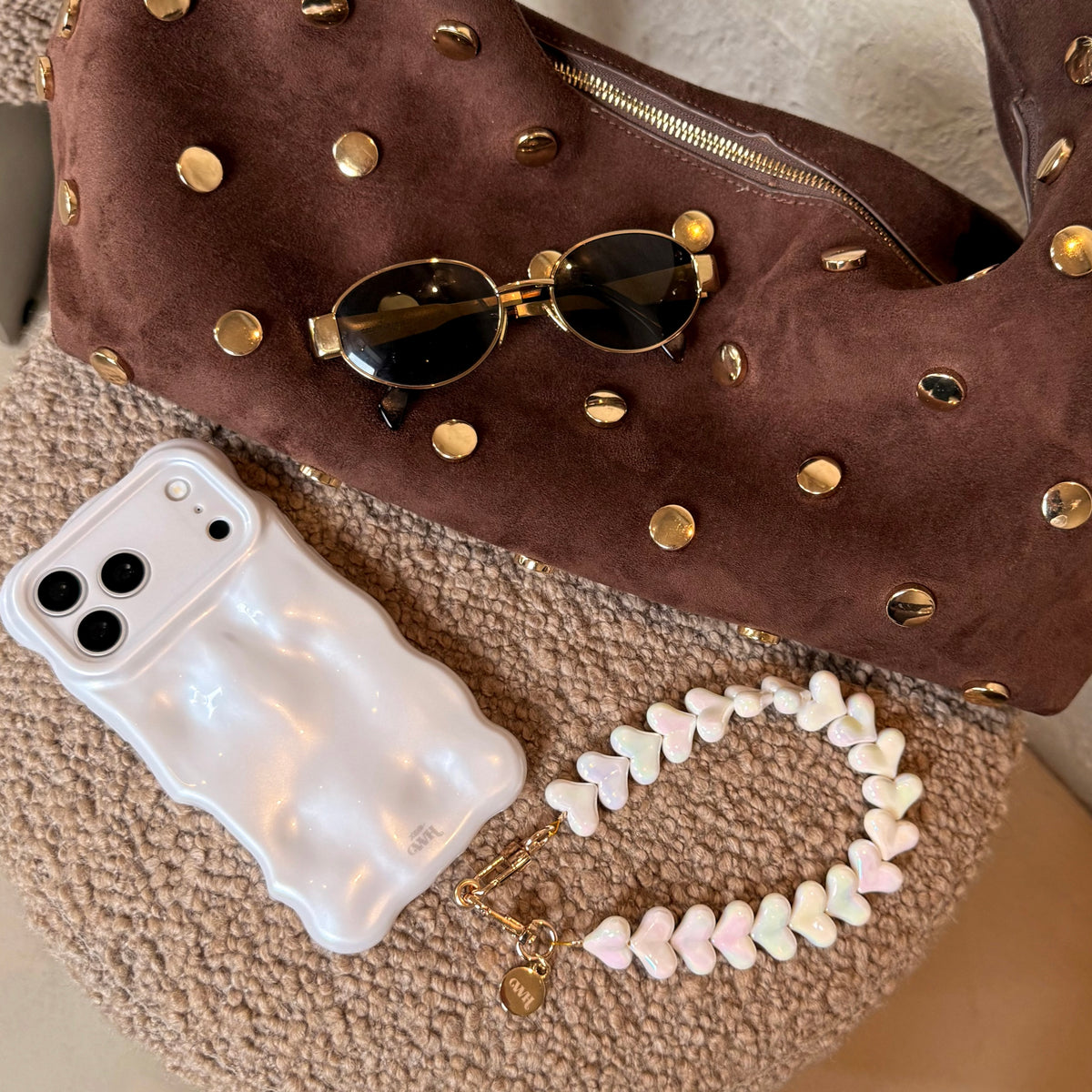 Bubbly case White - Funky Hearts Cord (White metallic) - iPhone 11