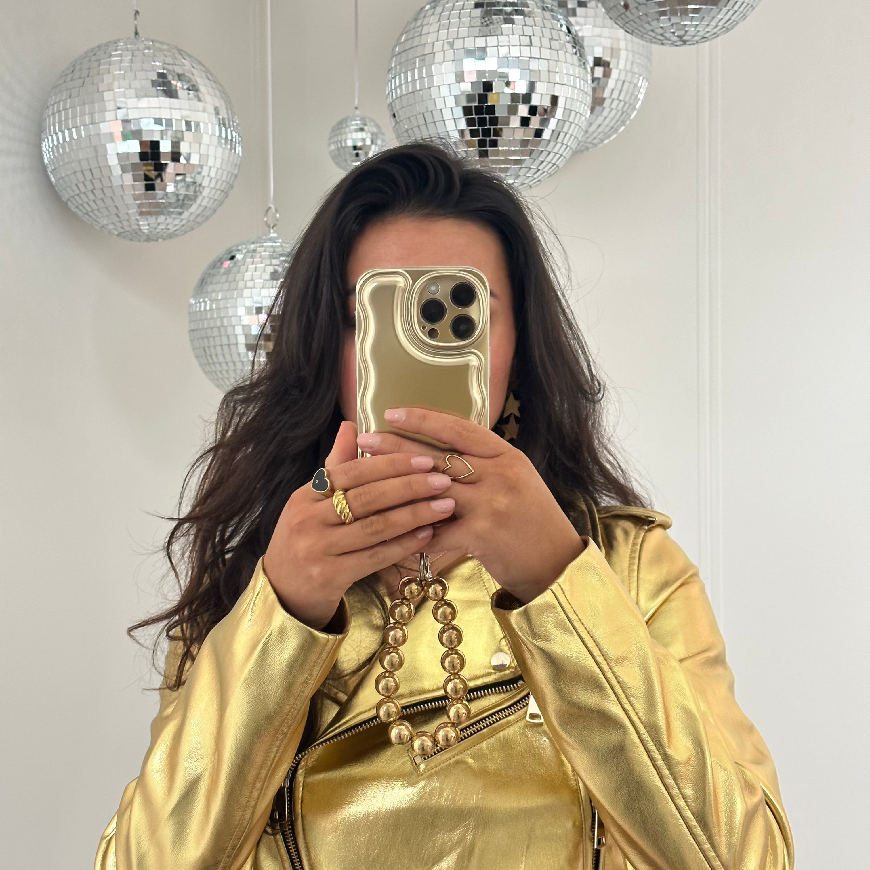 xoxo Wildhearts - Wavy case Gold met Goldy beads (easy cord)