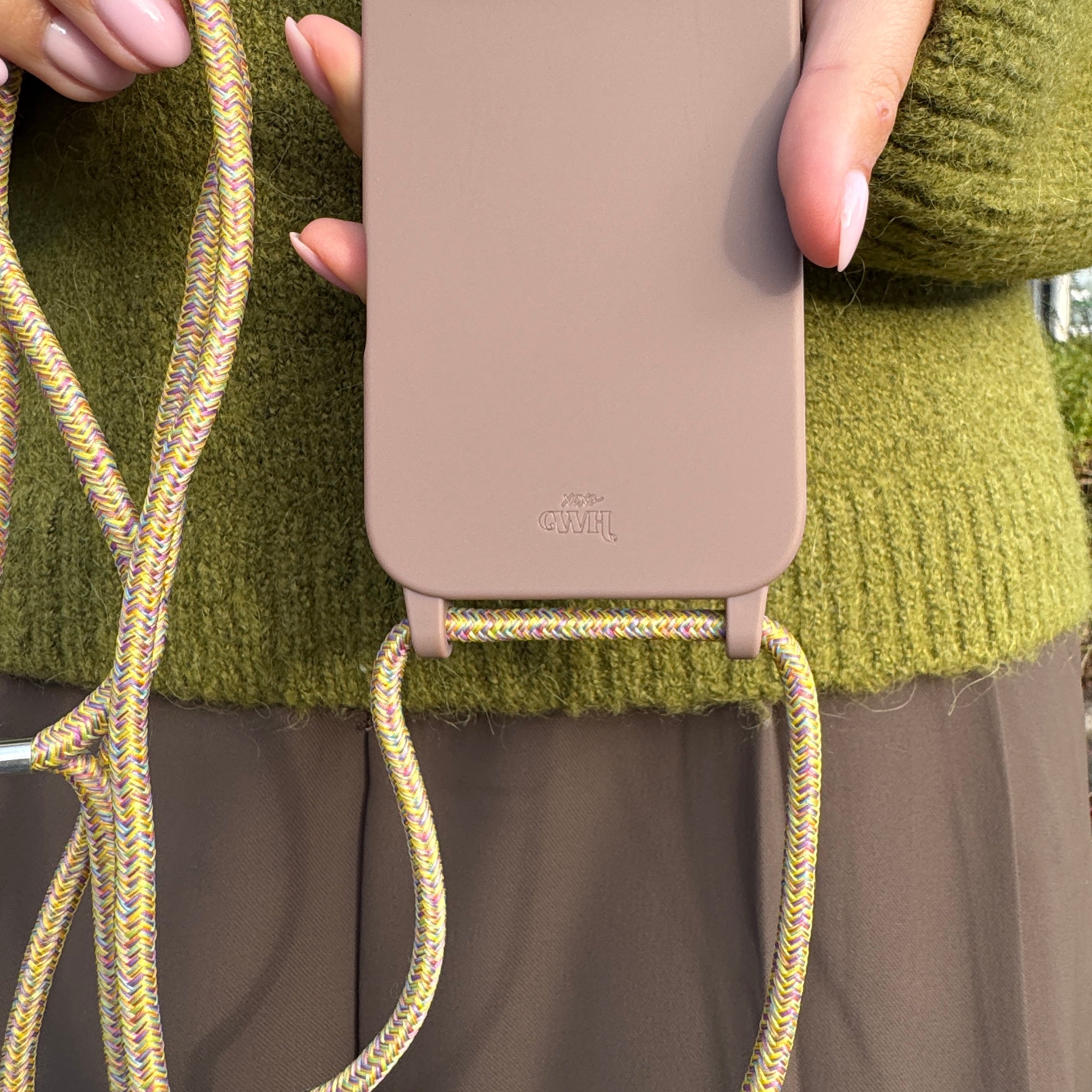 xoxo Wildhearts Silicone Cord Case Brown - iPhone 17