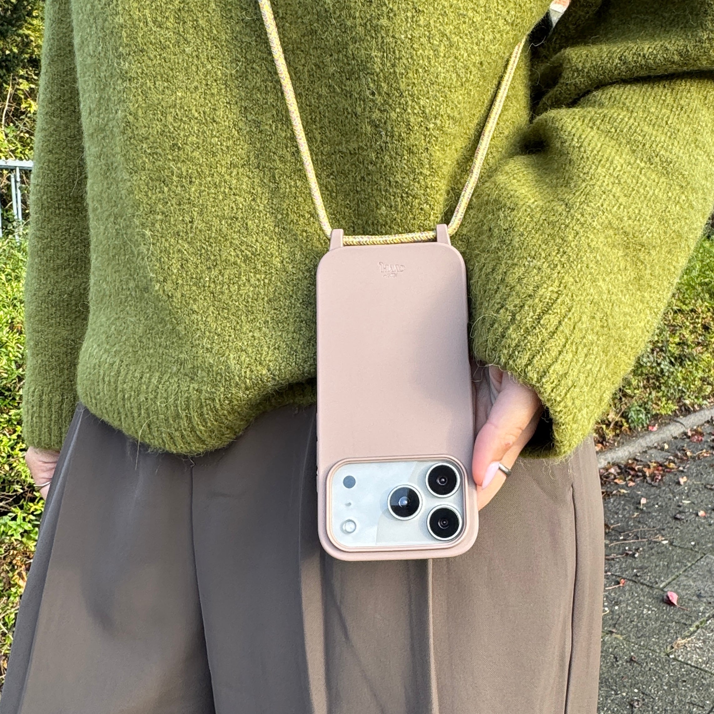 xoxo Wildhearts Silicone Cord Case Brown - iPhone 17