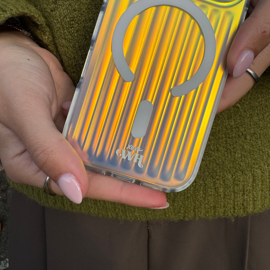 iPhone 16 Plus - Gradient MagSafe case (Rainbow)