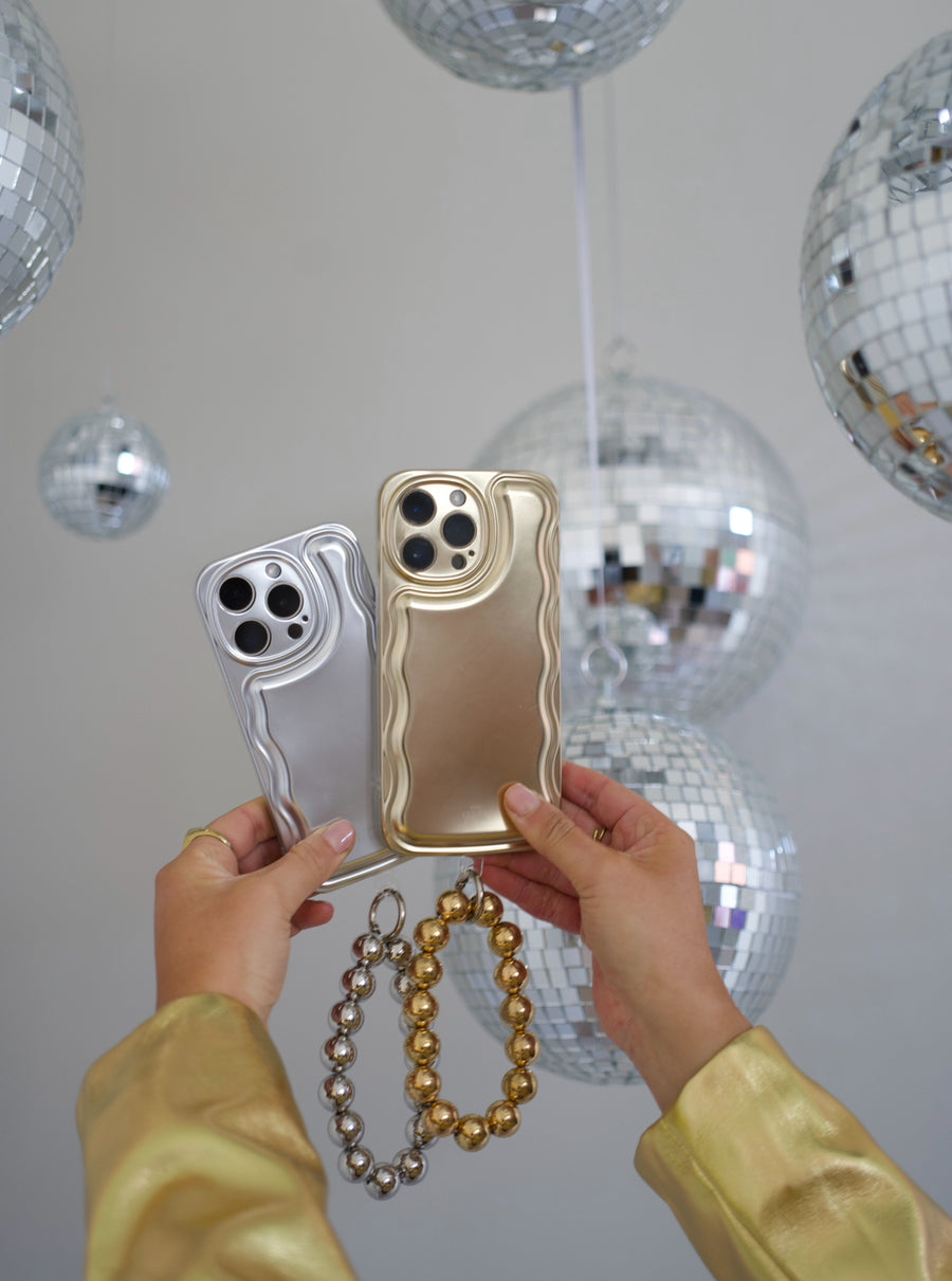 Wavy case Gold met Goldy beads (easy cord) - iPhone 14