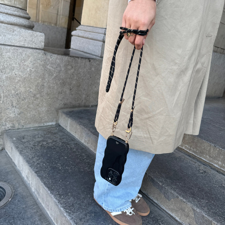 Glossy Wavy Cord Case Black - Gold Goddess - iPhone 17