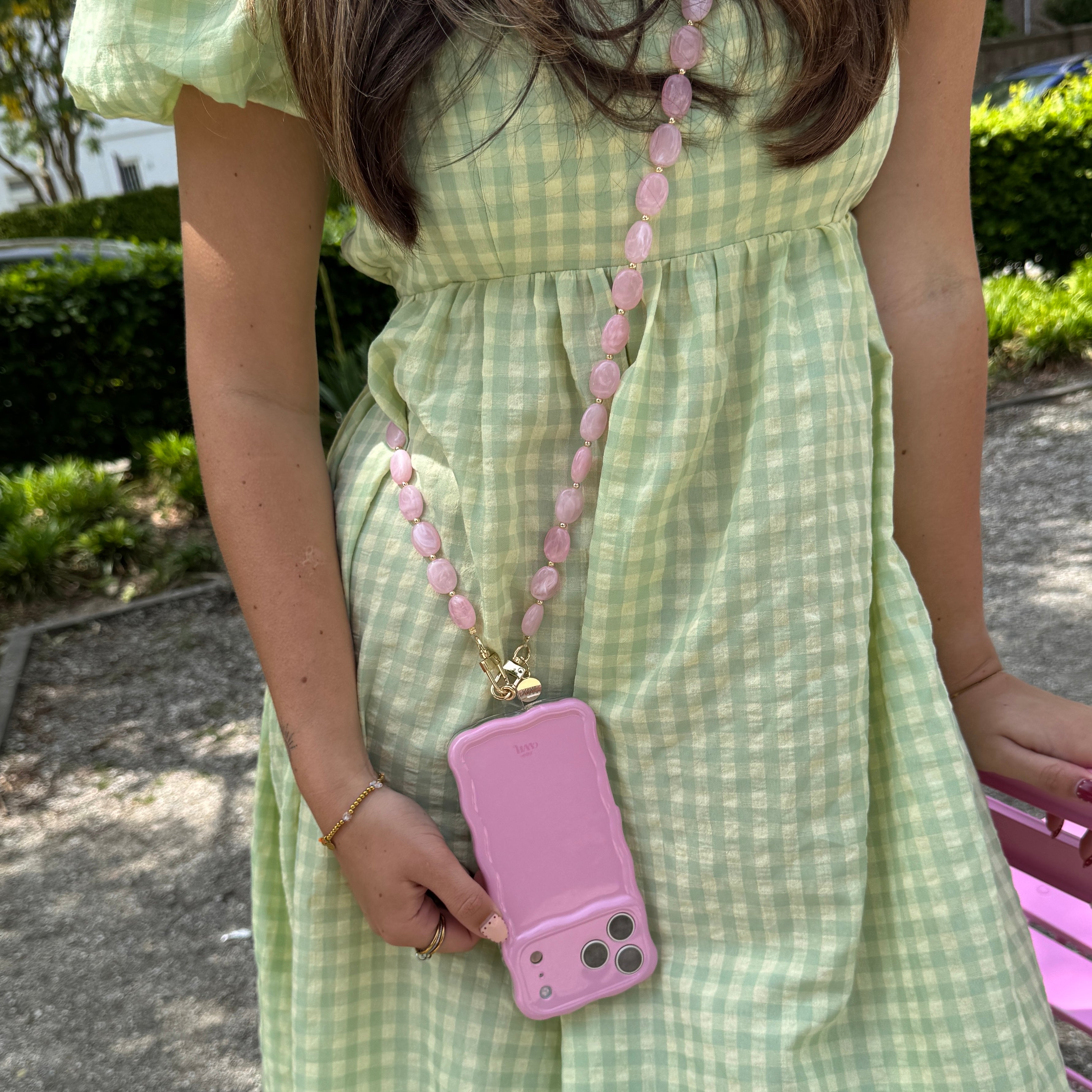 Glossy Wavy Case Bubble Blush - Ocean Cord (long) - iPhone 17