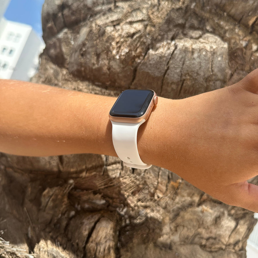 xoxo Wildhearts - Apple Watch siliconen bandje wit - 44/45/46/49mm