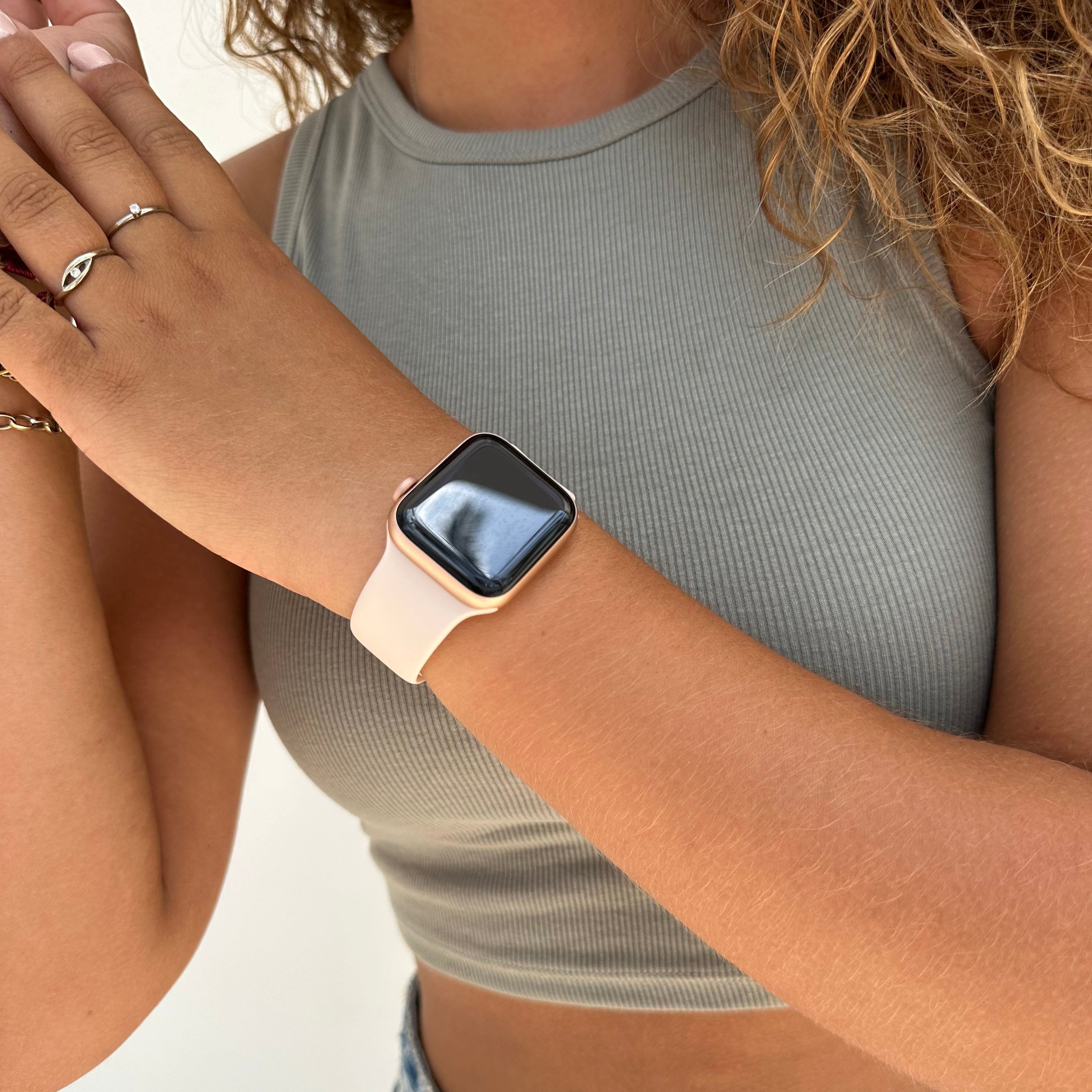 xoxo Wildhearts - Apple Watch siliconen bandje beige - 38/40/41/42mm