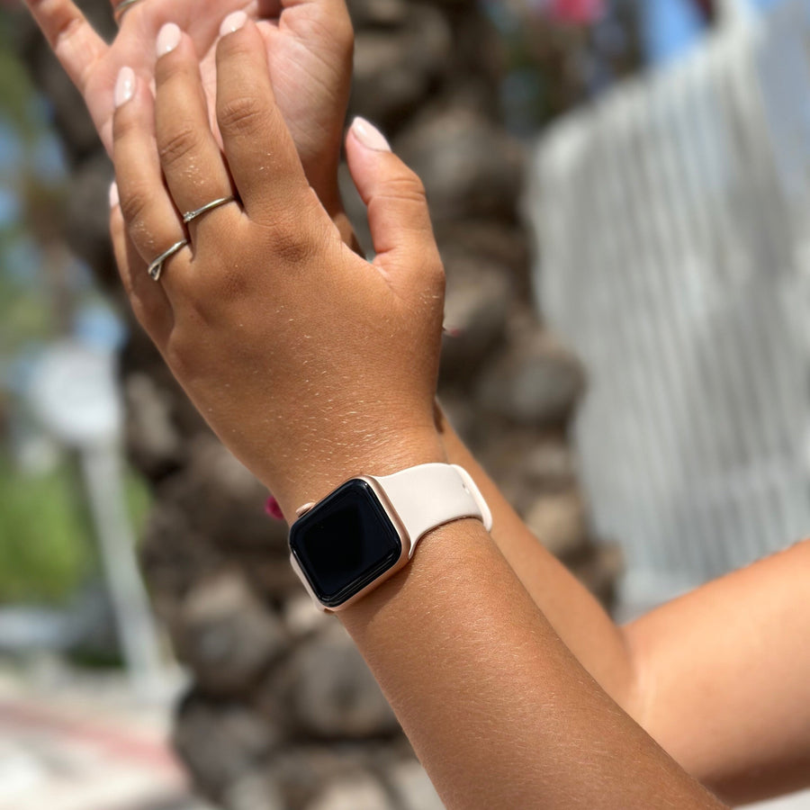 xoxo Wildhearts - Apple Watch siliconen bandje beige - 38/40/41/42mm