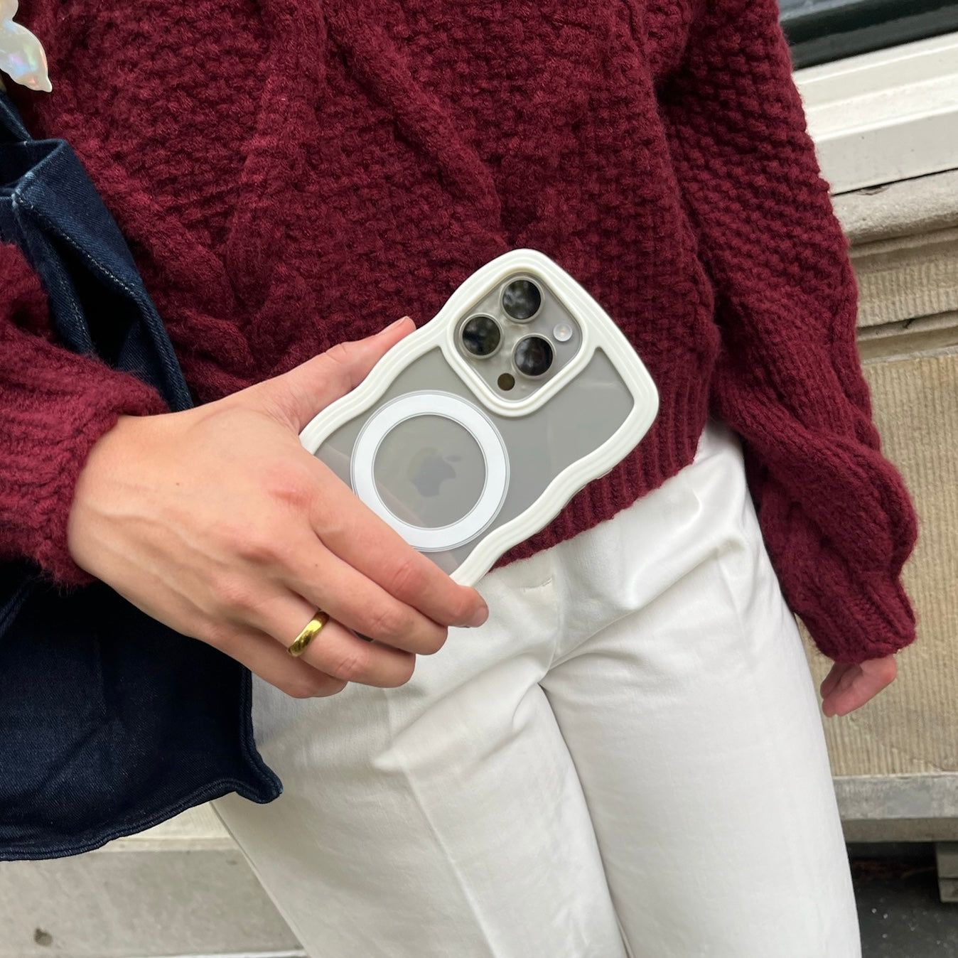 xoxo Wildhearts - Wavy Case MagSafe Creme - iPhone 12