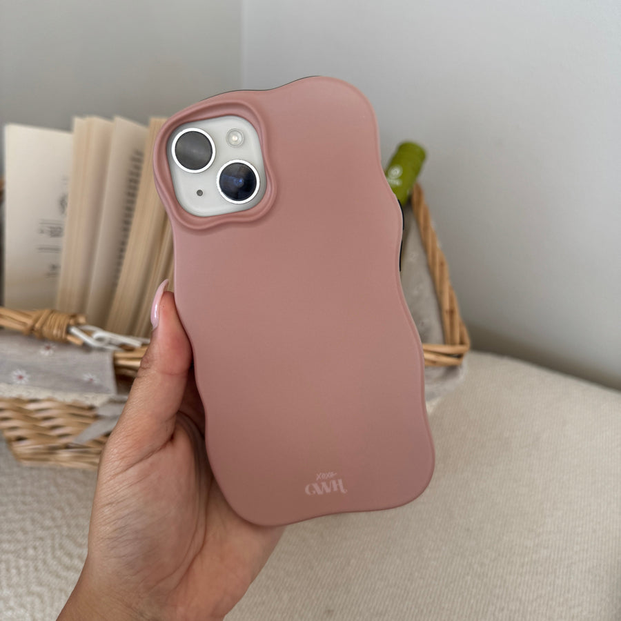 Wavy Case Brown - iPhone 15 Pro Max