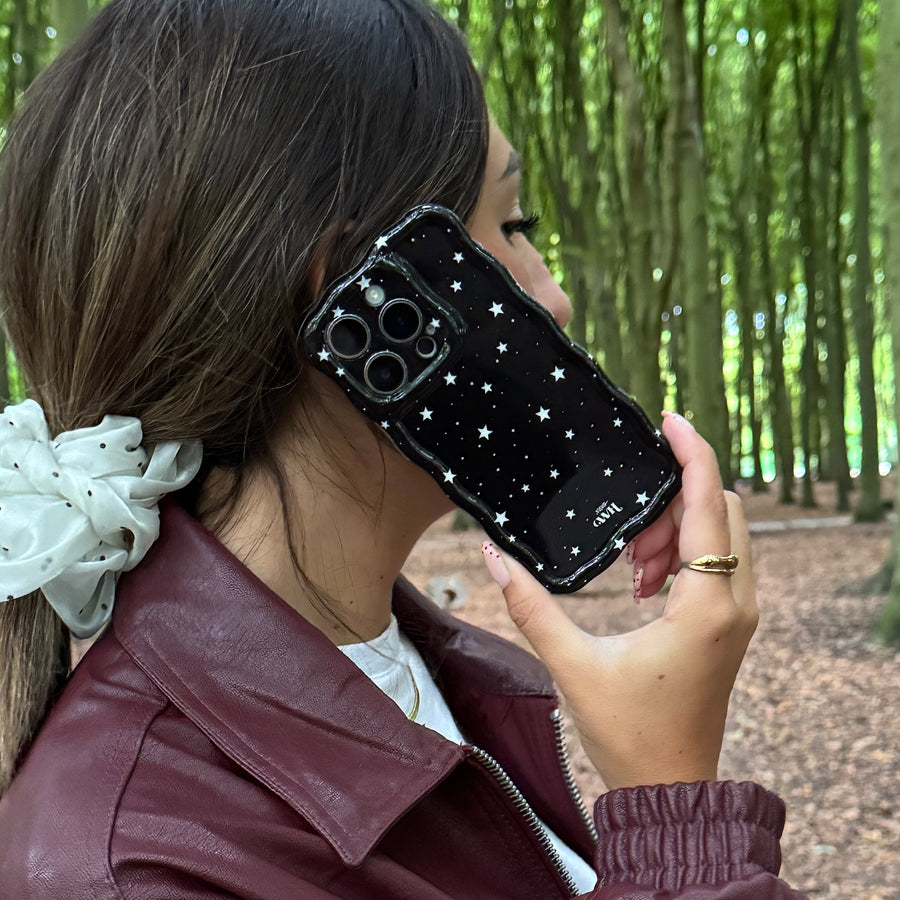 Glossy Wavy Case Midnight Romance - iPhone 13