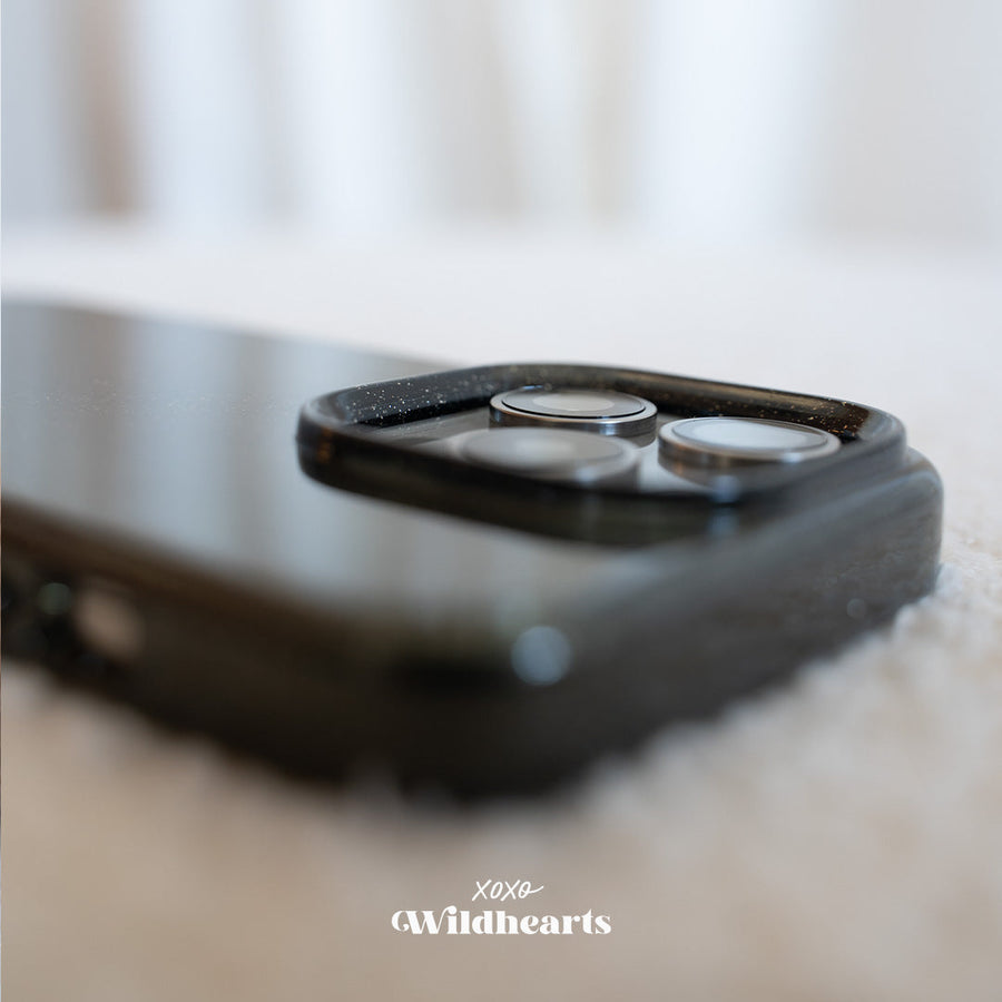 xoxo Wildhearts - Sparkle Away Black - iPhone 16
