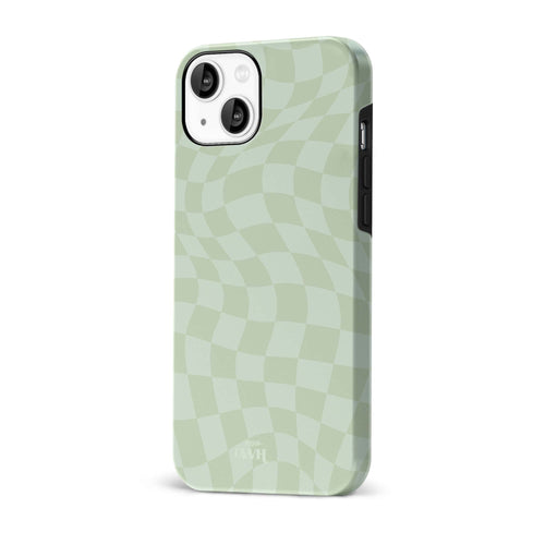 Matte licht- en donkergroen geblokt iPhone 15 Plus hoesje met golvend dambordpatroon.