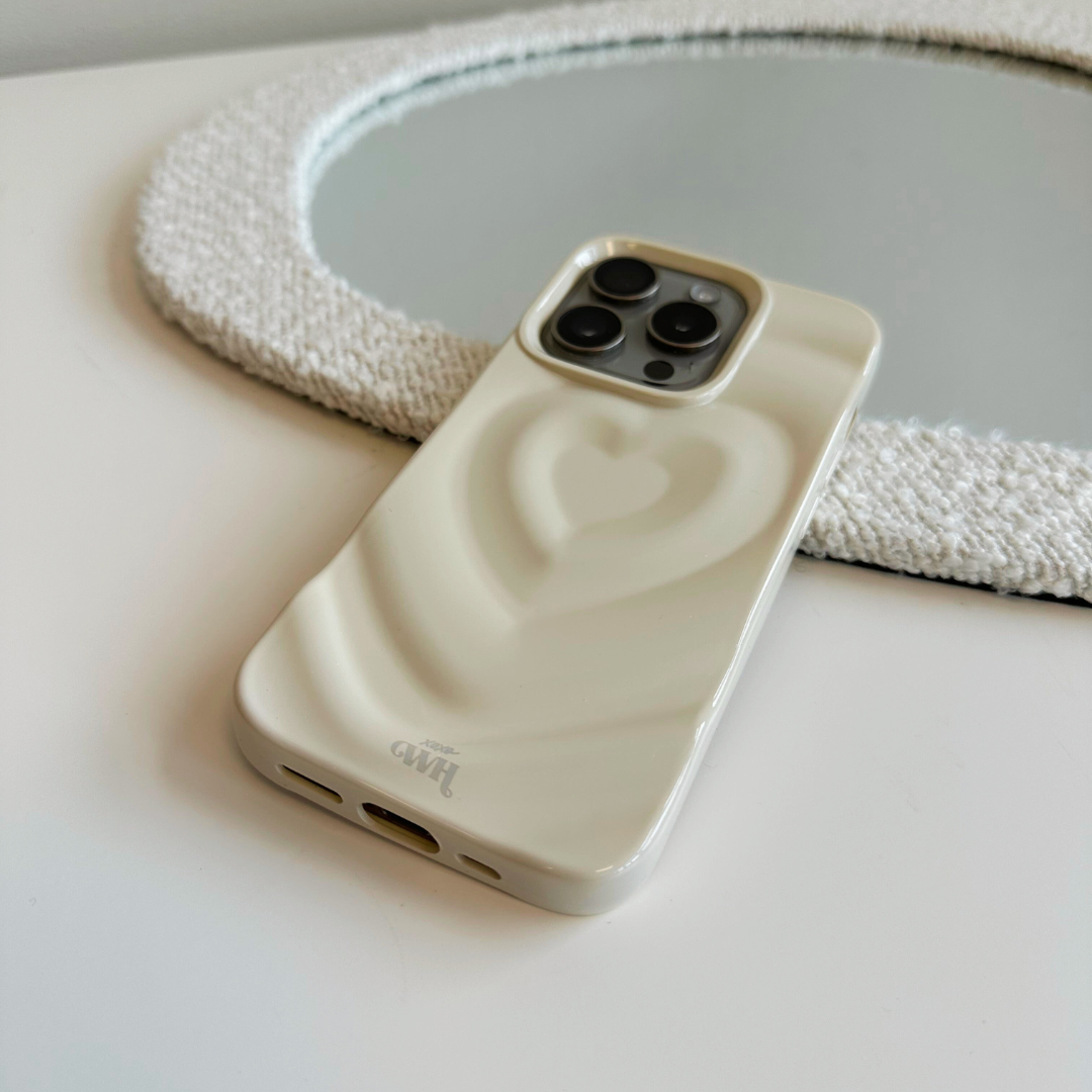 xoxo Wildhearts - Biggest Love Creme - iPhone 17