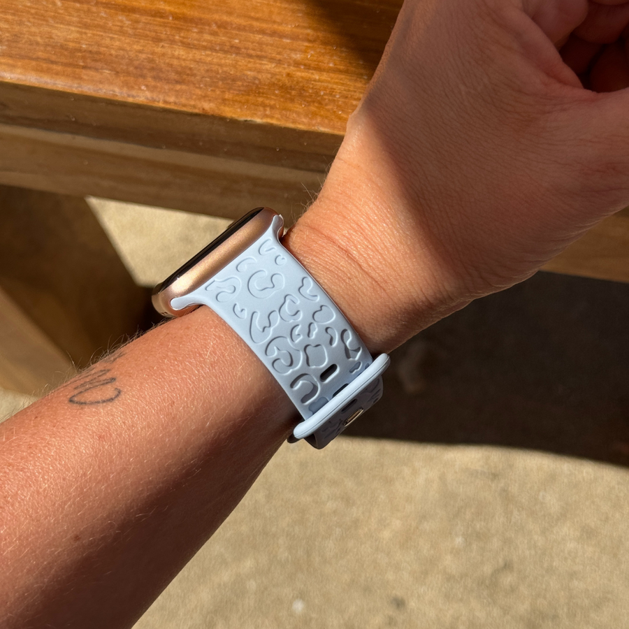 xoxo Wildhearts - Apple Watch siliconen bandje Leopard Print - light blue - 38/40/41/42mm