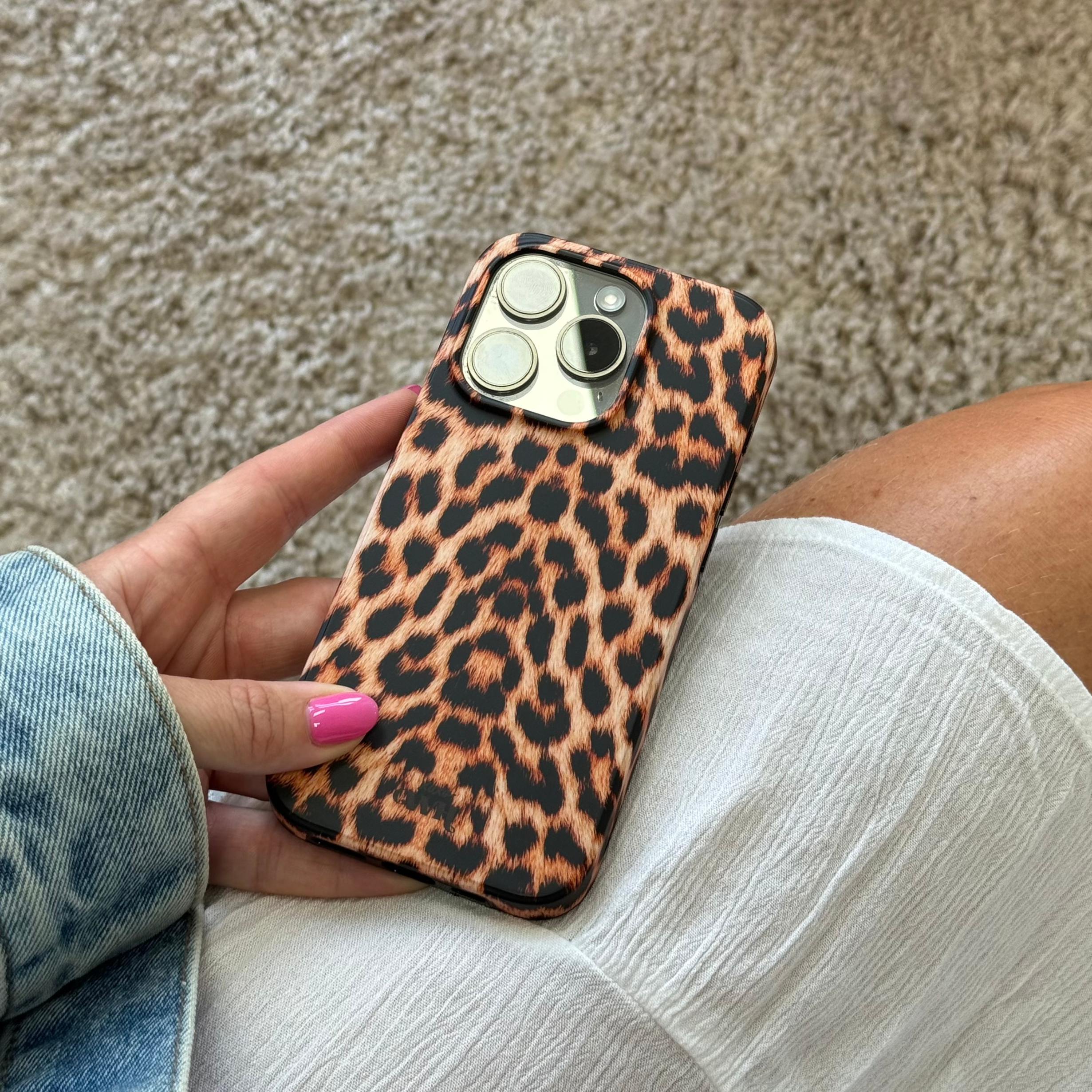 xoxo Wildhearts - iPhone 16 Pro - Leopard Dream - MagSafe Case