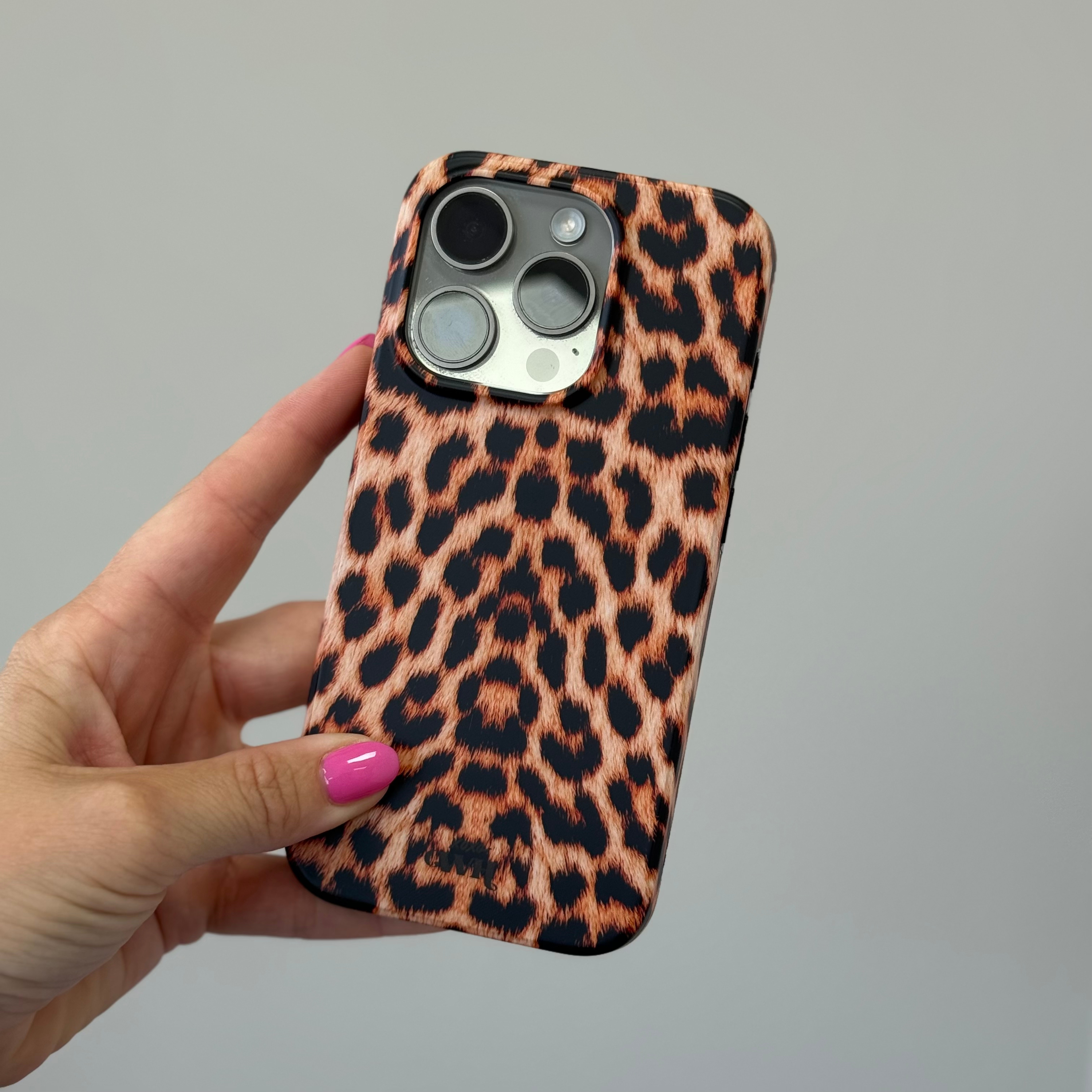 xoxo Wildhearts - iPhone 16 Pro - Leopard Dream - MagSafe Case