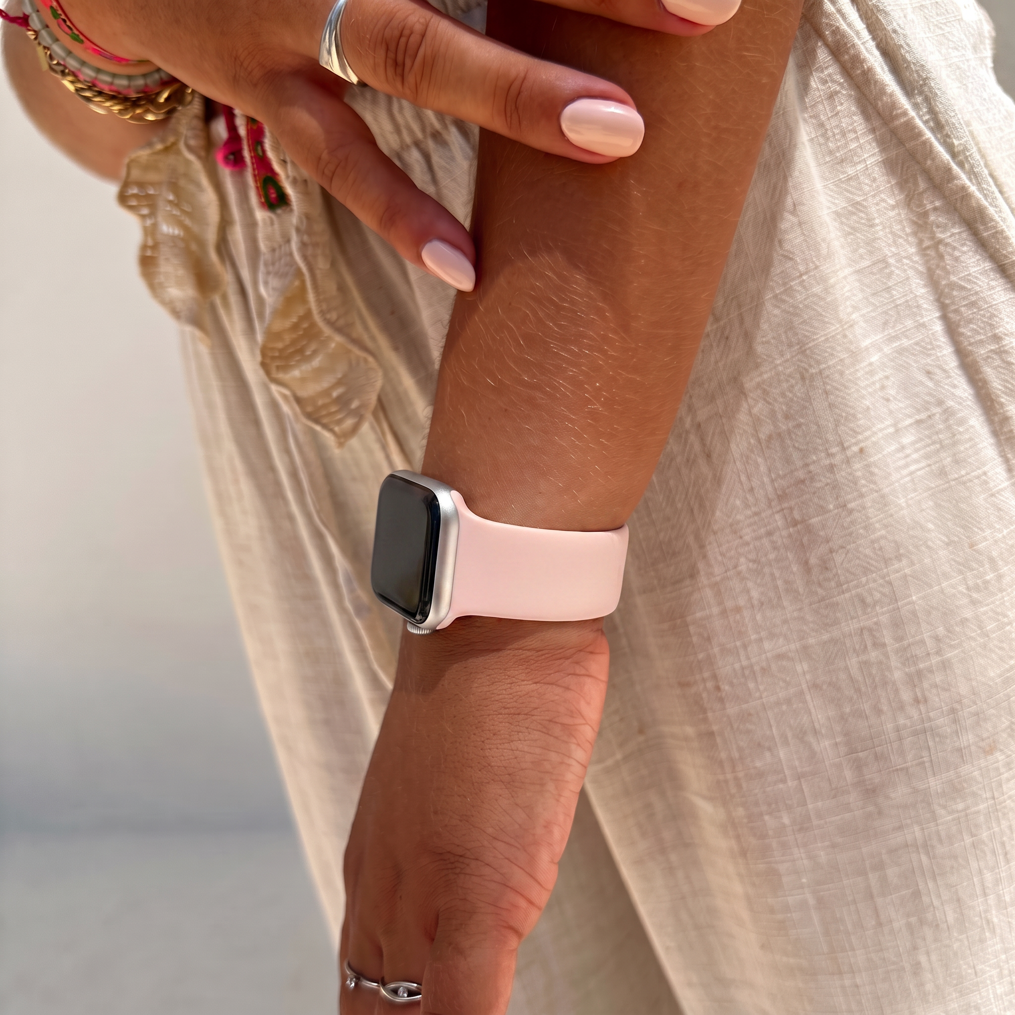 Apple Watch silicone strap (light pink) - 38/40/41/42mm