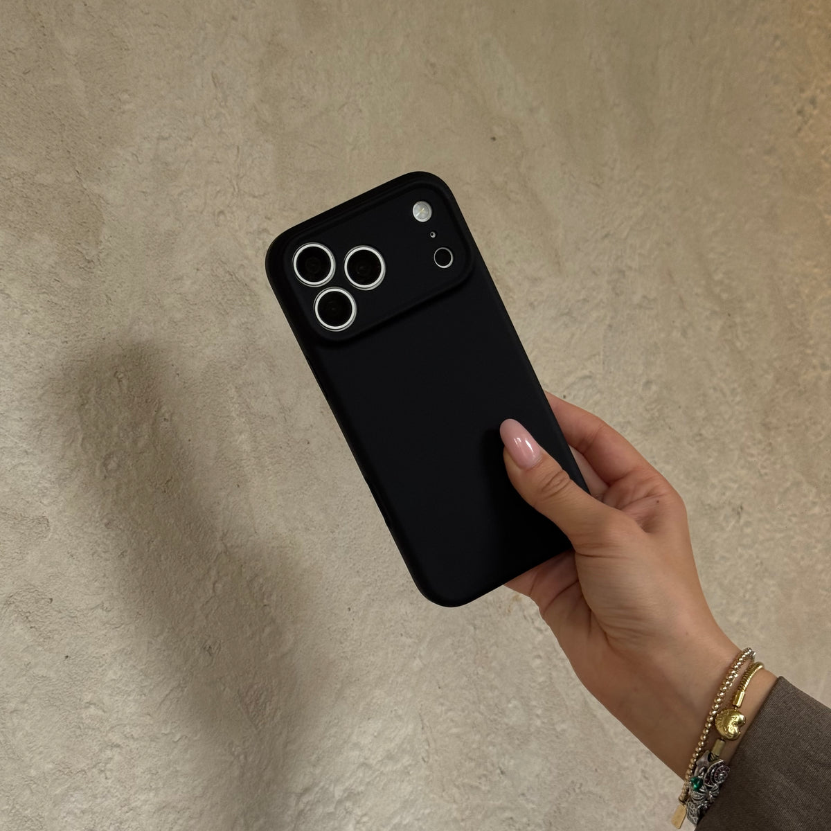 Shockproof silicone case MagSafe Camera Protection Black