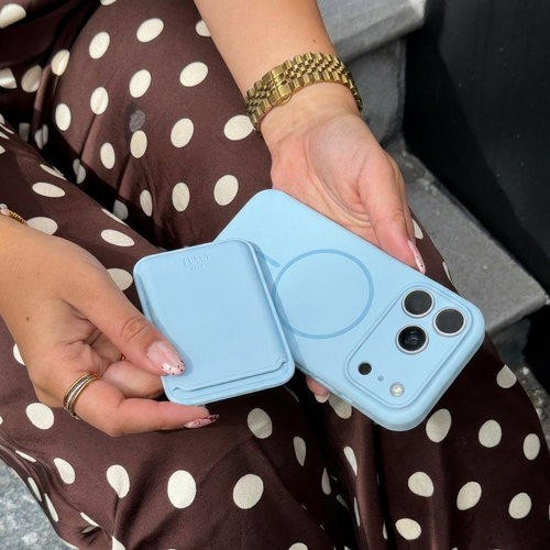 Silicone case with MagSafe Wallet (Blue)