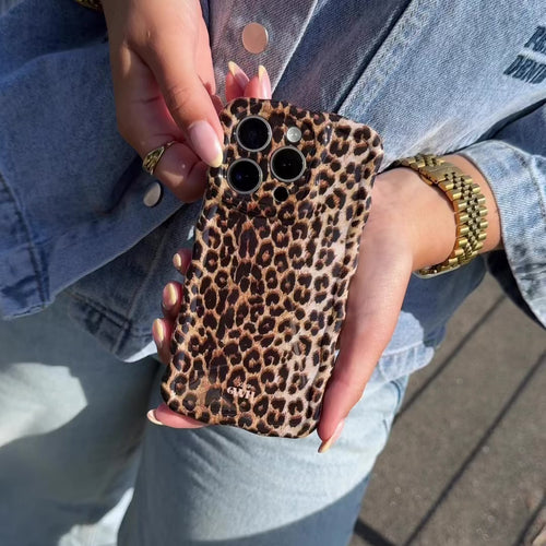 Glossy Wavy Case Wild Soul - iPhone 17 Pro Max