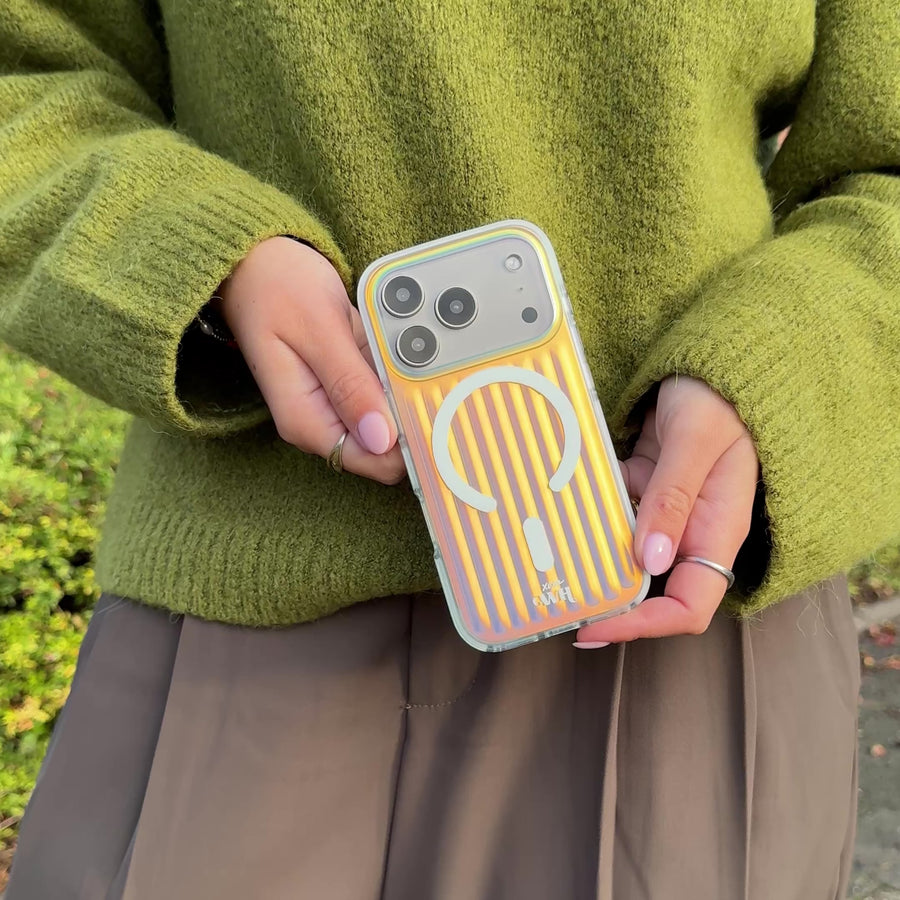 iPhone 16 Plus - Gradient MagSafe case (Rainbow)