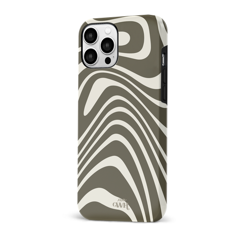 Groen en off-white iPhone 11 Pro hoesje met groovy, golvend patroon en "xoxo GWH" logo.