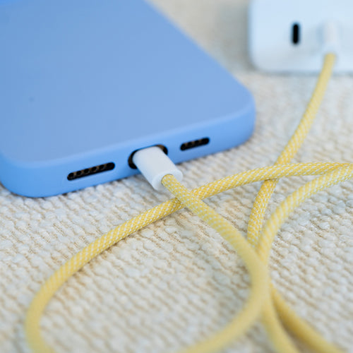 xoxo Wildhearts - USB-C to Lightning cable - 1 Meter (yellow)