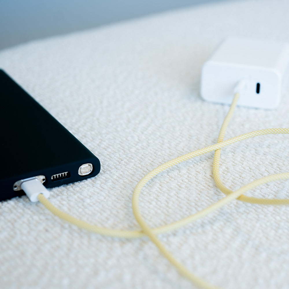 xoxo Wildhearts - USB-C to USB-C cable - 1 Meter (yellow)