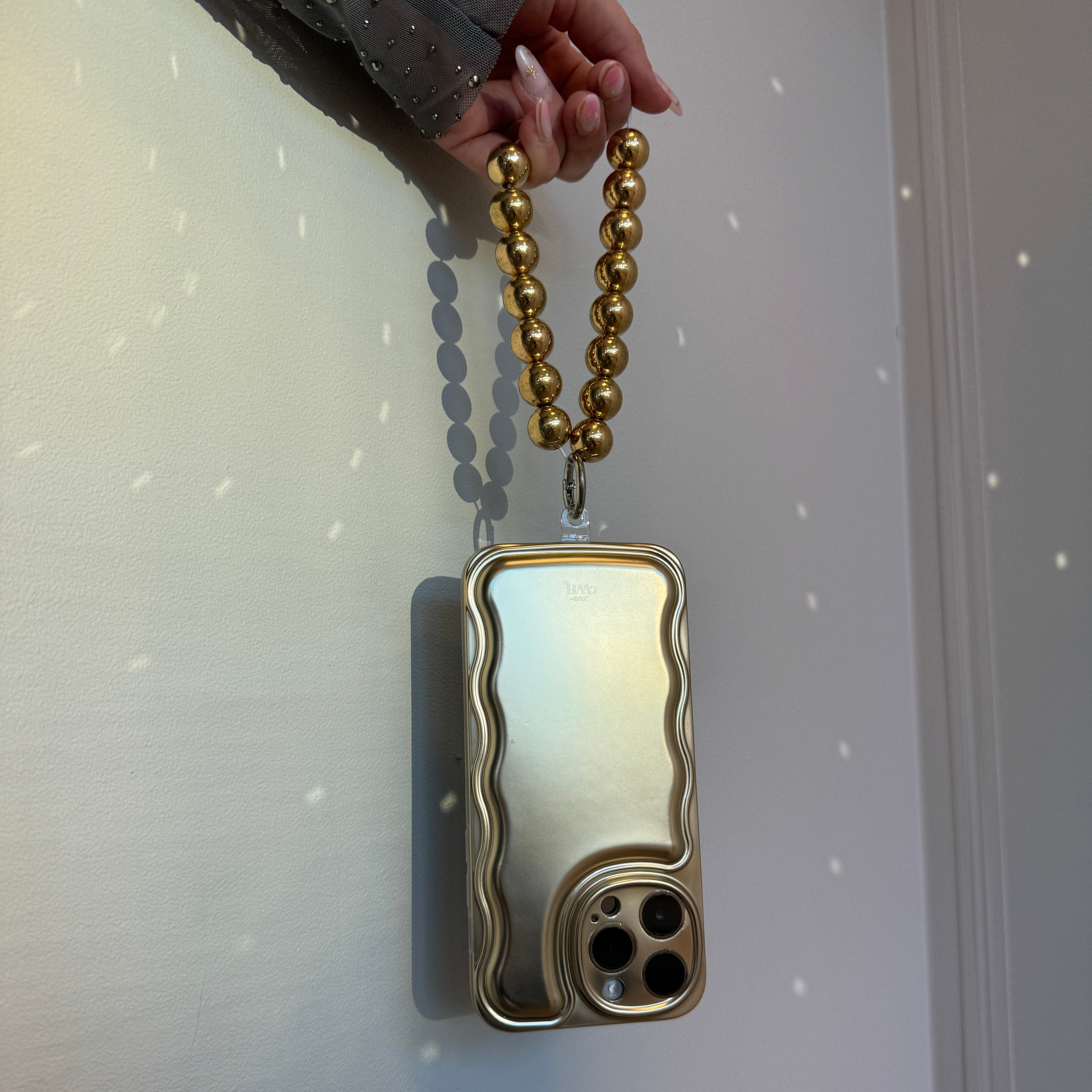 xoxo Wildhearts - Wavy case Gold met Goldy beads (easy cord)