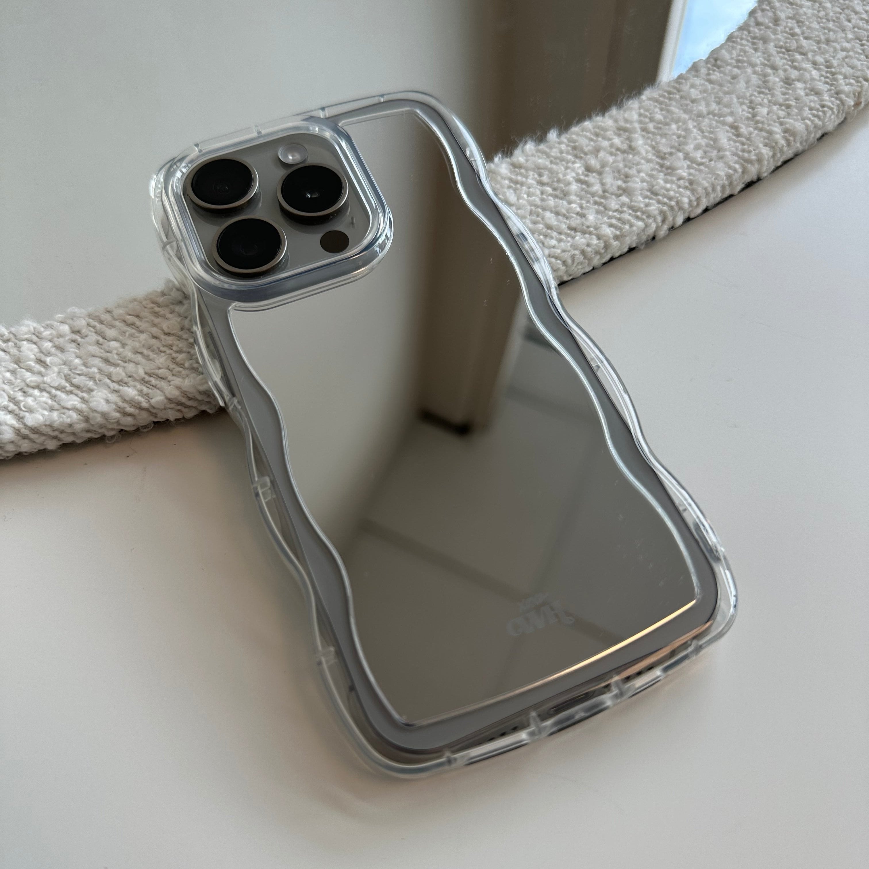 xoxo Wildhearts - Wavy mirror case Transparant - iPhone 14 Plus