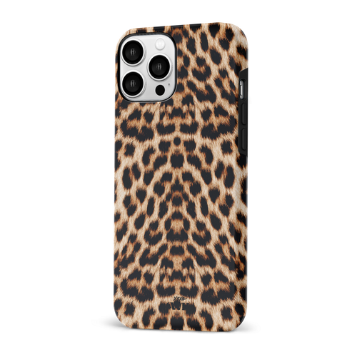 Wild Thing iPhone 16 Pro Max hoesje met trendy panterprint en zwarte cameralenzen.