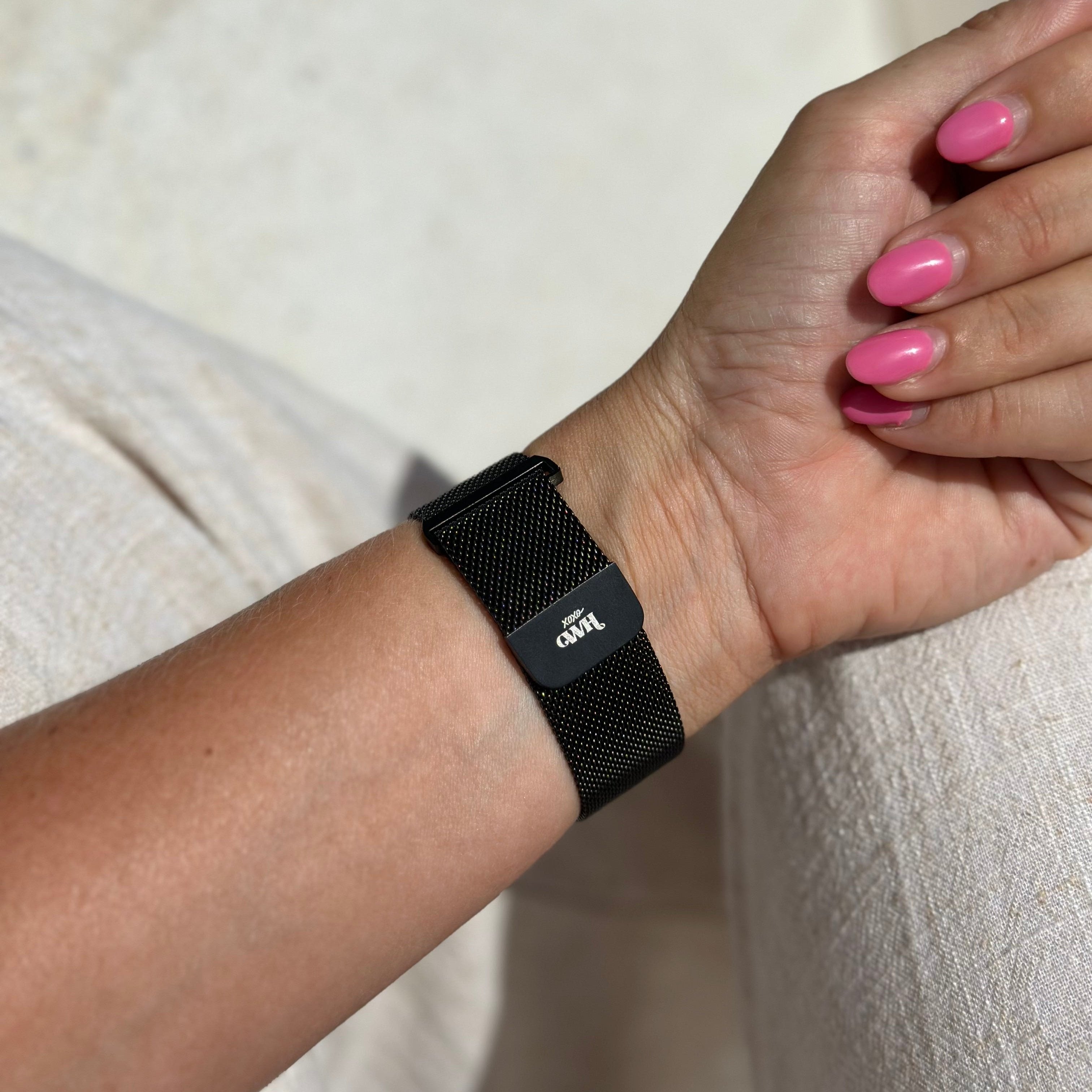 xoxo Wildhearts - Fossil Gen 5 milanees bandje (zwart)