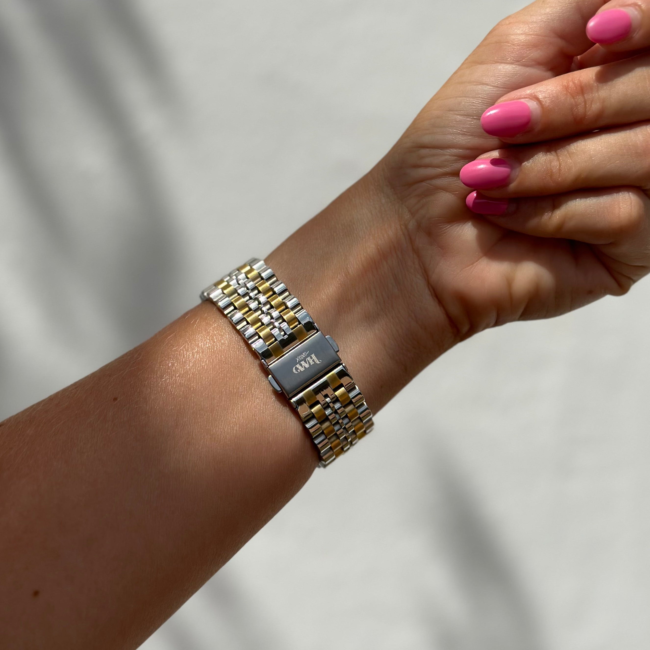 xoxo Wildhearts - Fossil Gen 6 44mm stalen bandje (zilver/goud)
