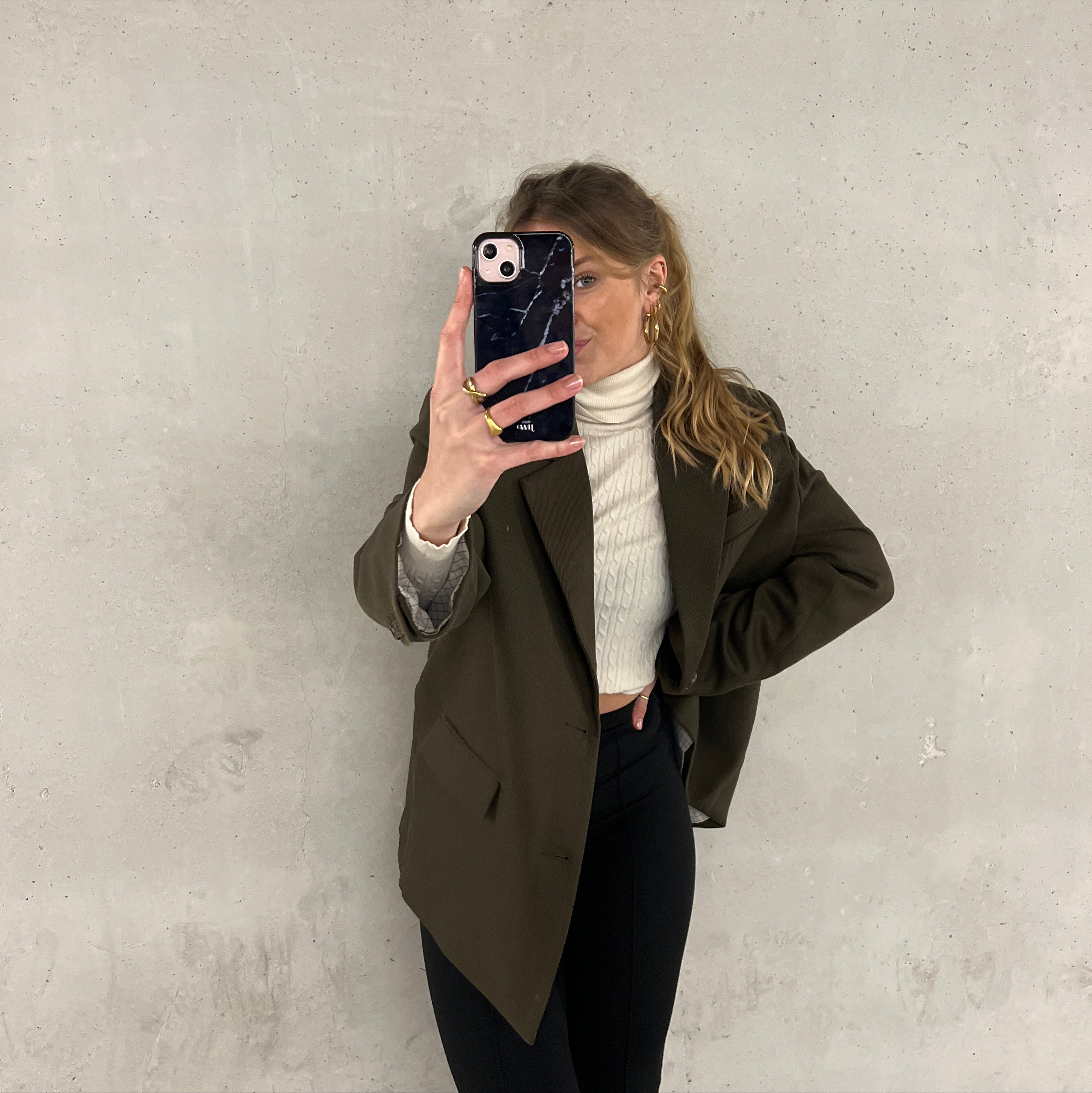 xoxo Wildhearts - Marble Black Mood - iPhone 14 Pro Max