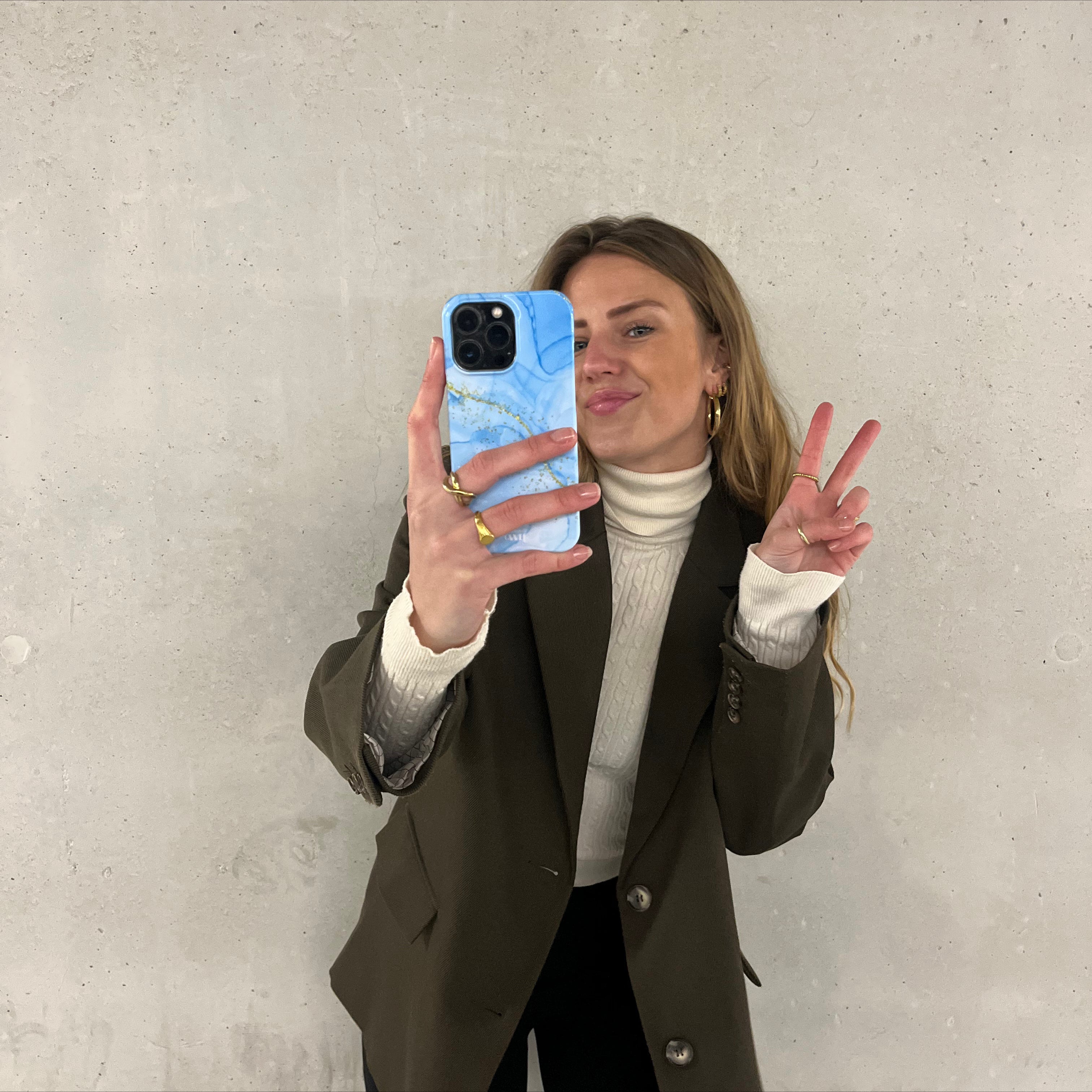 xoxo Wildhearts - Marble Blue - iPhone 13 Pro